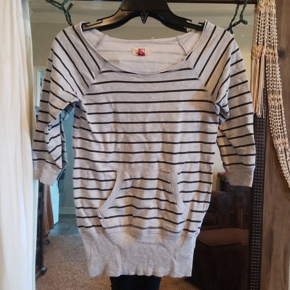 Grey black striped sweatshirt medium